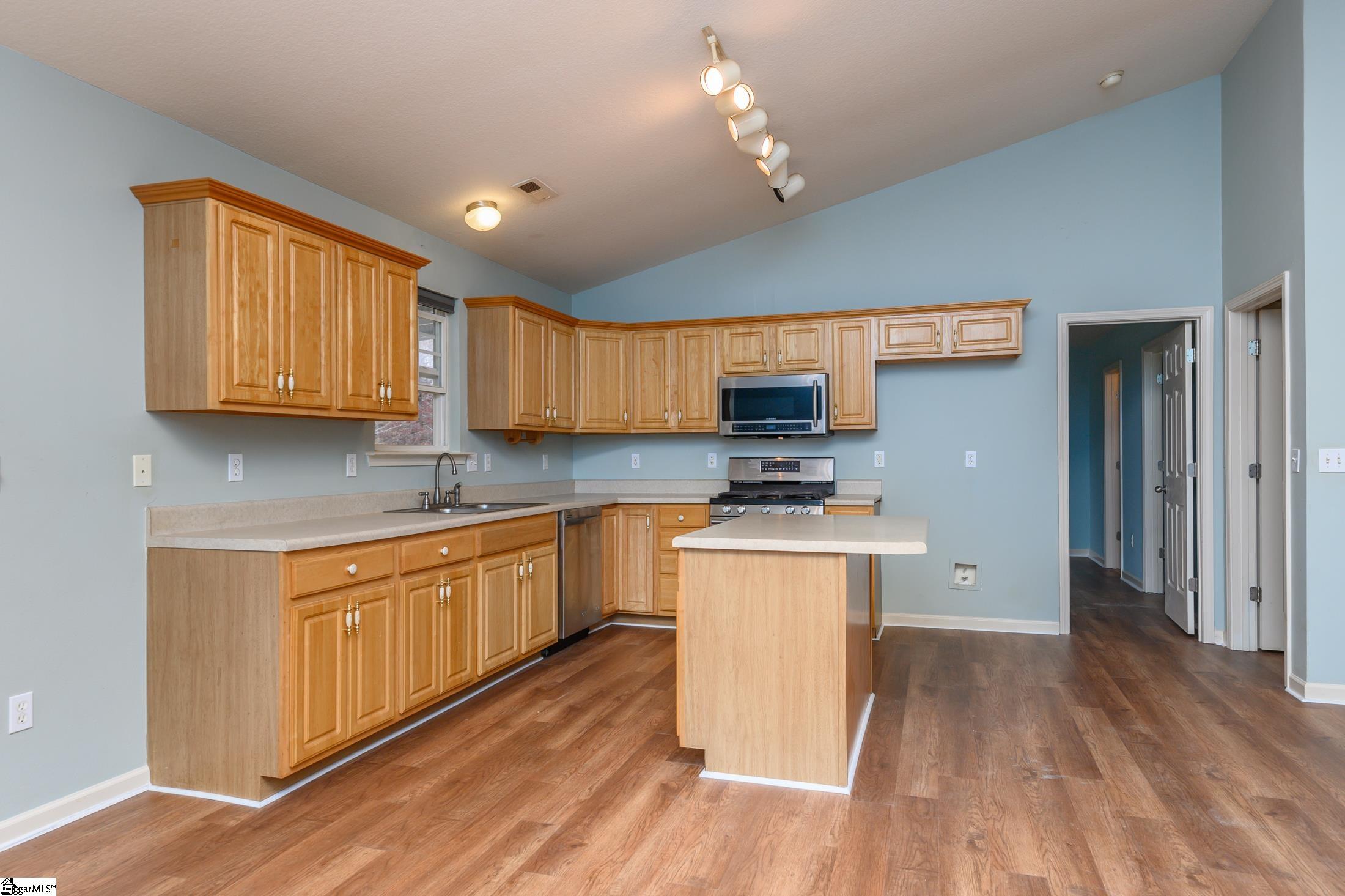 119 Sprouse Lane Fountain Inn, SC 29644 - Photo 12 of 34 Gallery Image 12