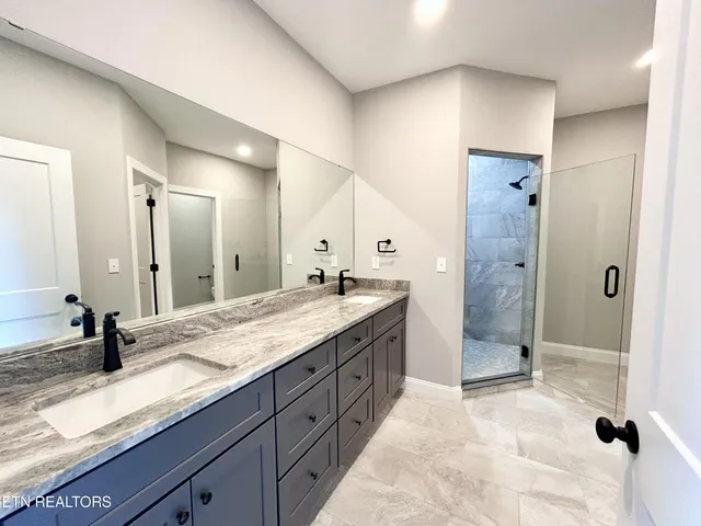 $470,000 | 5035 Cheyenne Drive, Crossville, TN 38572