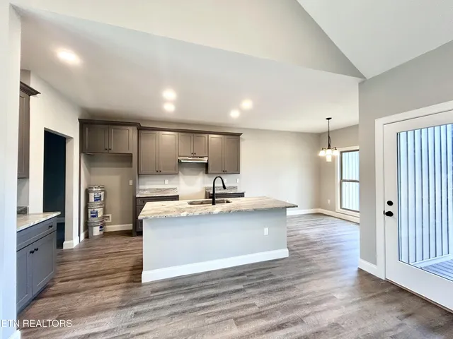 $470,000 | 5035 Cheyenne Drive, Crossville, TN 38572