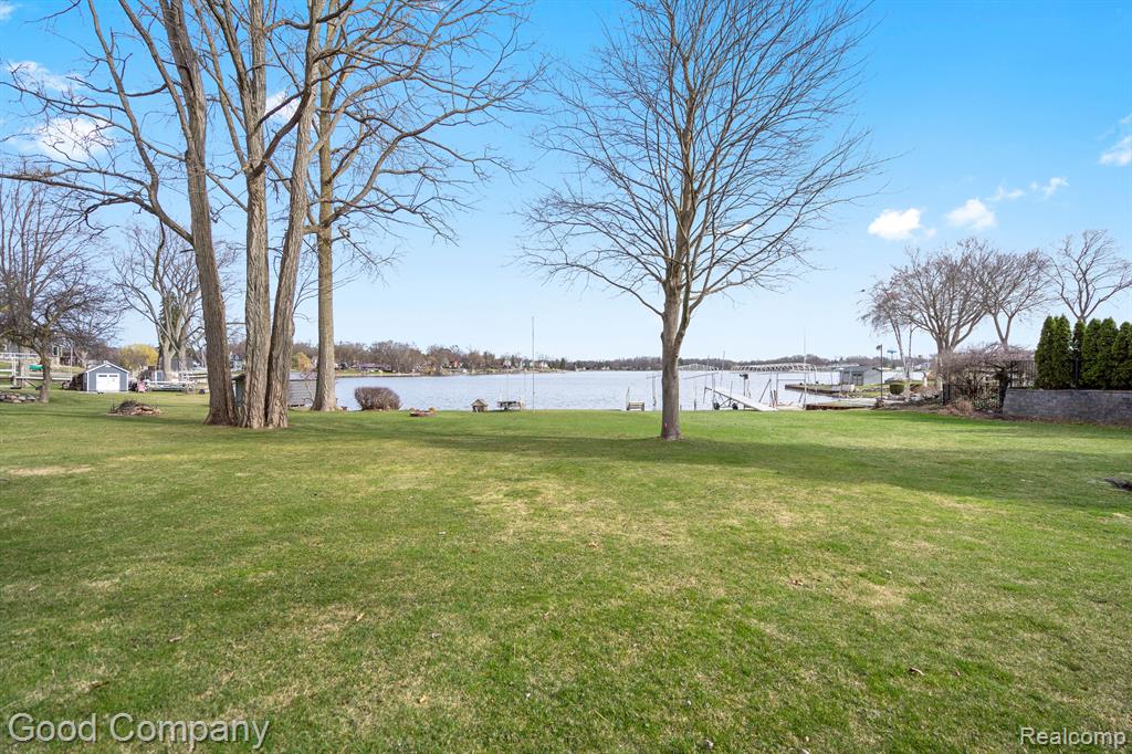 3501 Mann Road Clarkston, MI 48346 - Photo 8 of 43 Gallery Image 8