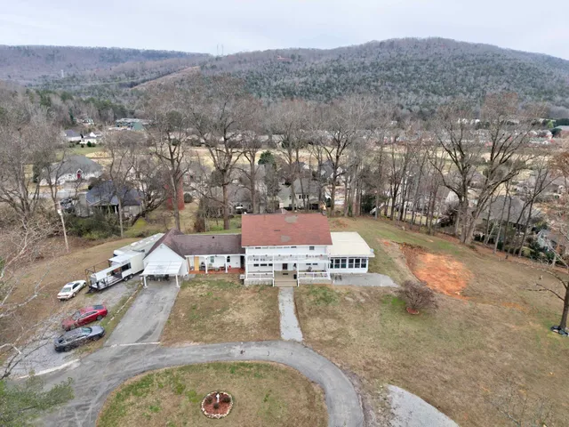 $2,800,000 | 320 West Hills Drive, Chattanooga, TN 37419