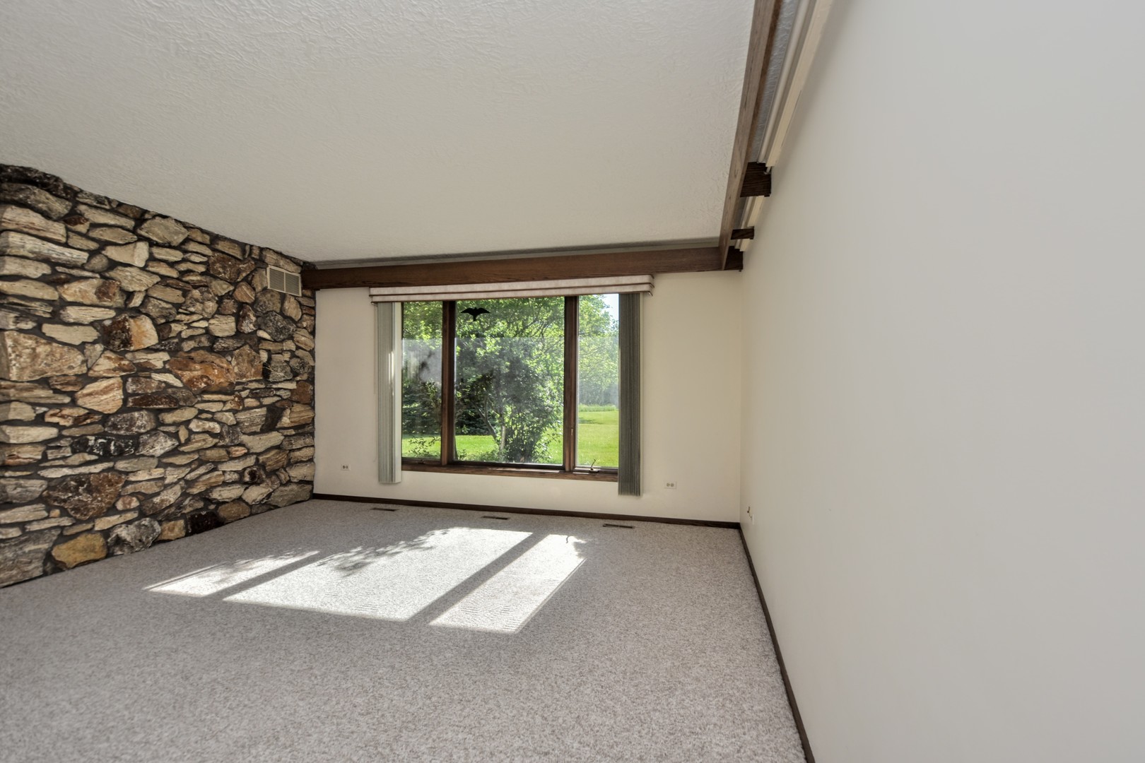 1623 North River Road Libertyville, IL 60048 - Photo 13 of 48