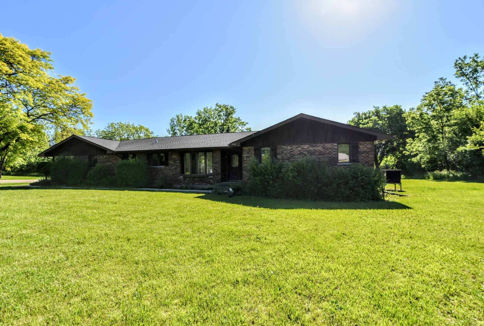 1623 North River Road Libertyville, IL 60048 - Photo 8 of 48