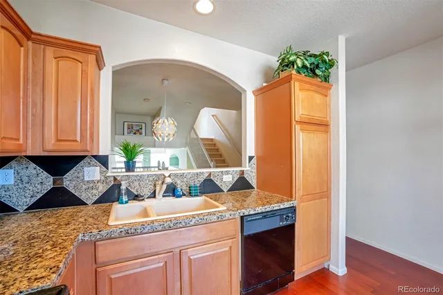 $2,400 | 9816 East Carolina Place, Aurora, CO 80247