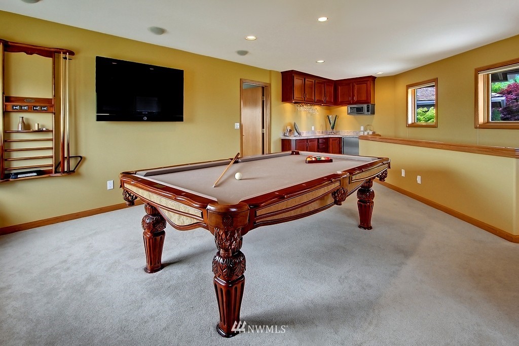 15831 Southeast 45th Street Bellevue, WA 98006 - Photo 17 of 22