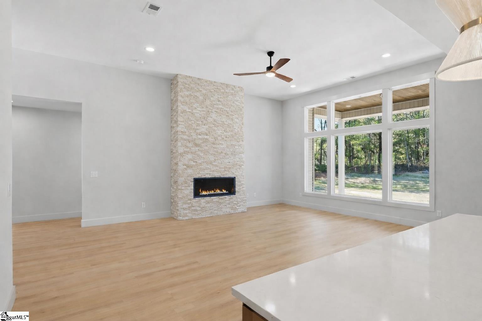 117 Jamison Road Travelers Rest, SC 29690 - Photo 4 of 37
