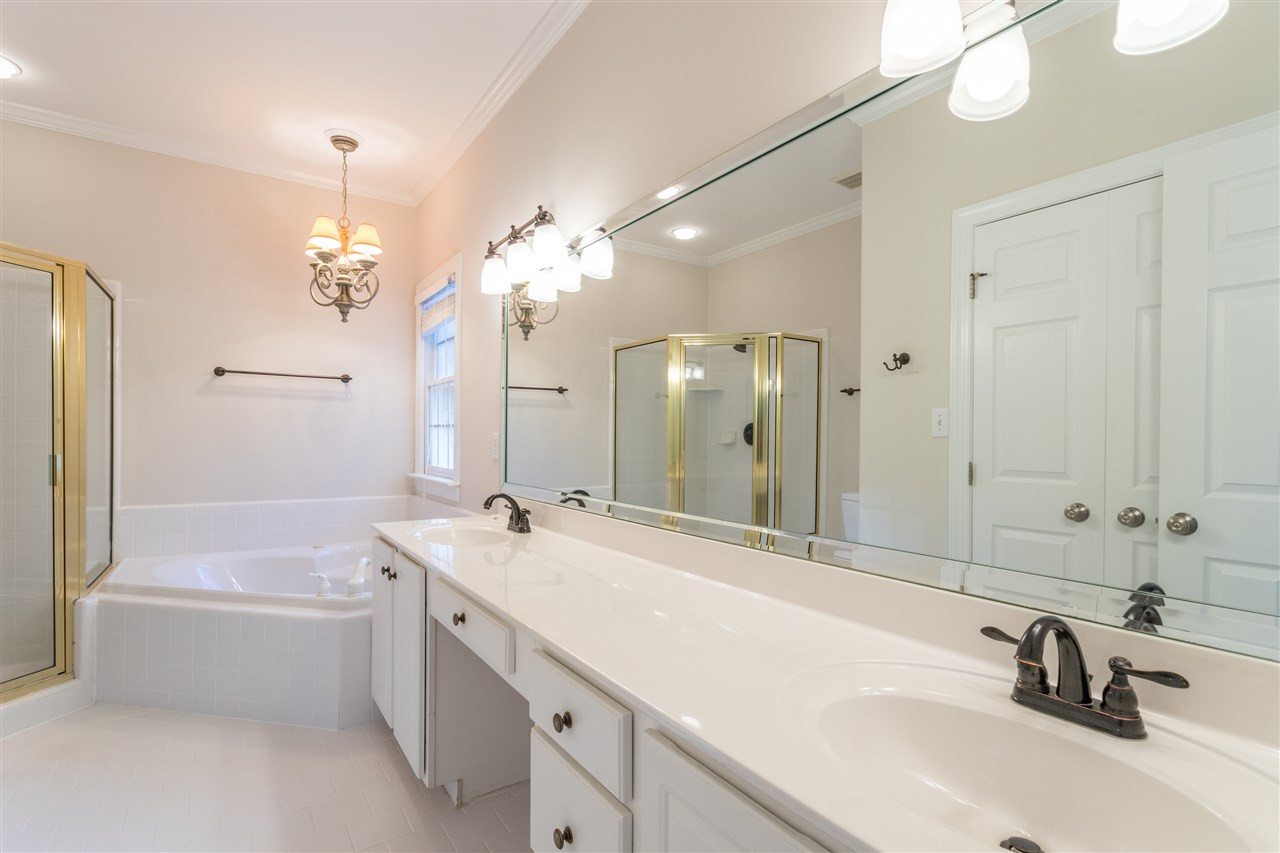 3305 Glade Spring Court Raleigh, NC 27612 - Photo 16 of 20 Photo 16