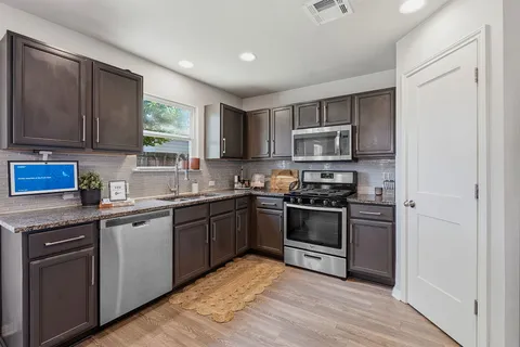 $250,000 | 162 Friendship Oak Drive, San Marcos, TX 78666