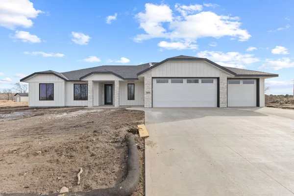 $625,000 | 3674 36th Street South, St. Cloud, MN 56301