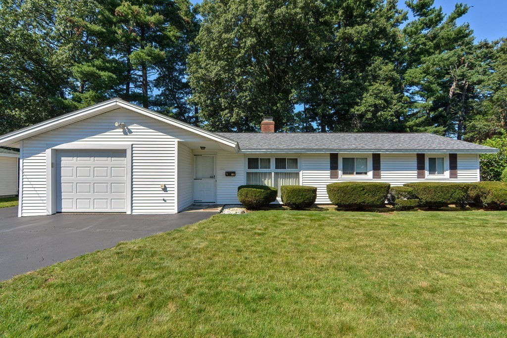 17 Campello Road Framingham, MA 01701 - Photo 1 of 27 Gallery Image 1