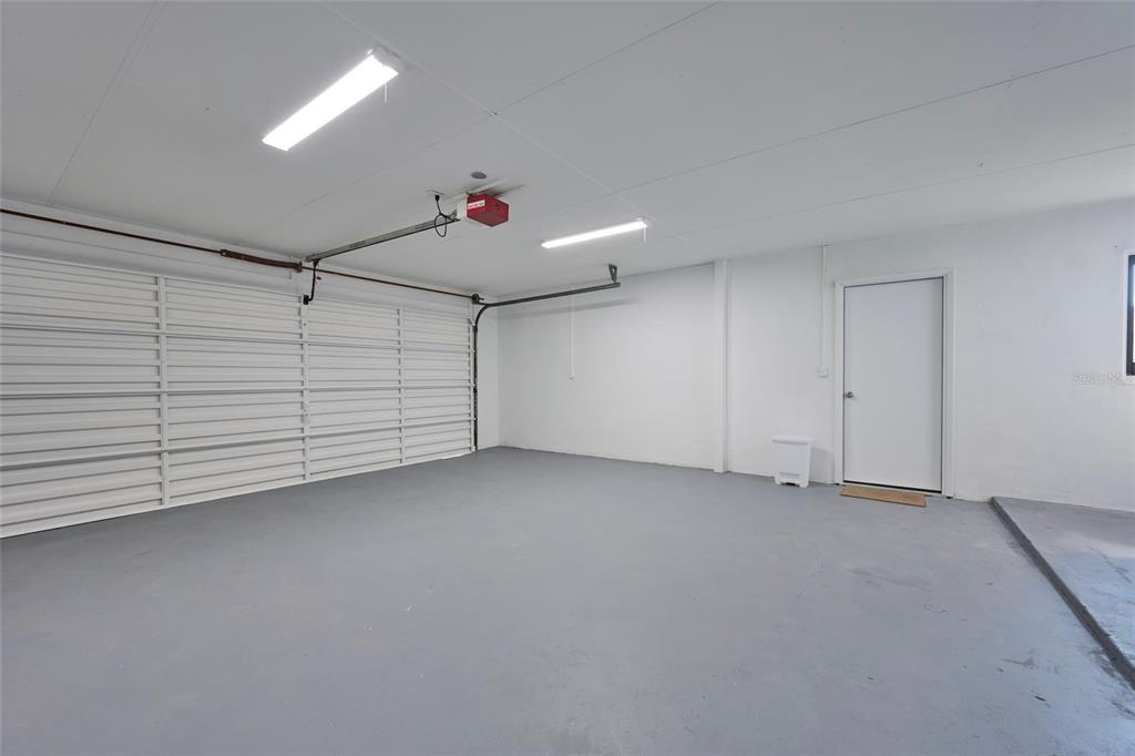 2310 Laguna Drive Indian Lake Estates, FL 33843 - Photo 25 of 27 a view of an empty room