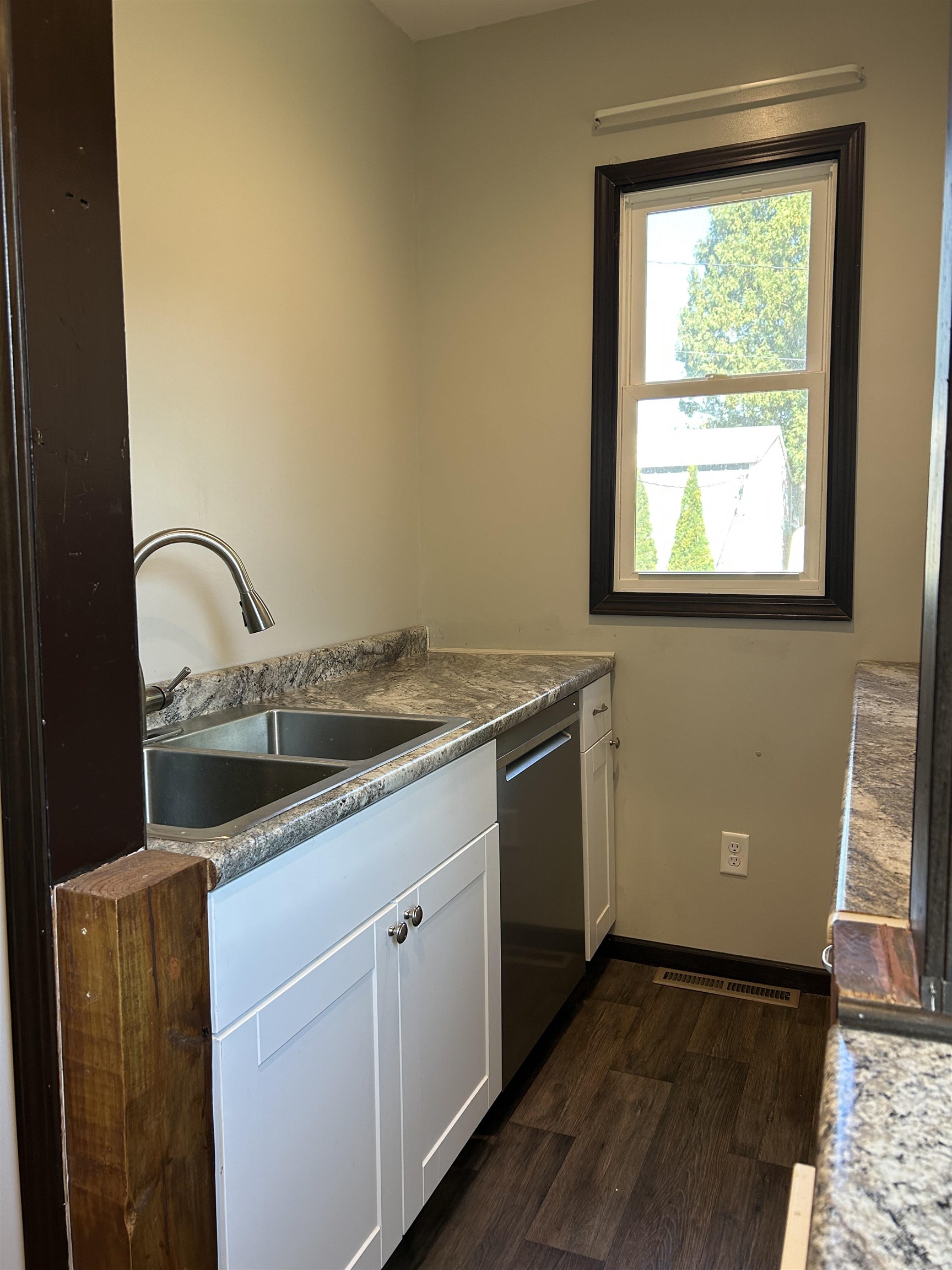 1204 3rd Street Mendota, IL 61342 - Photo 8 of 42