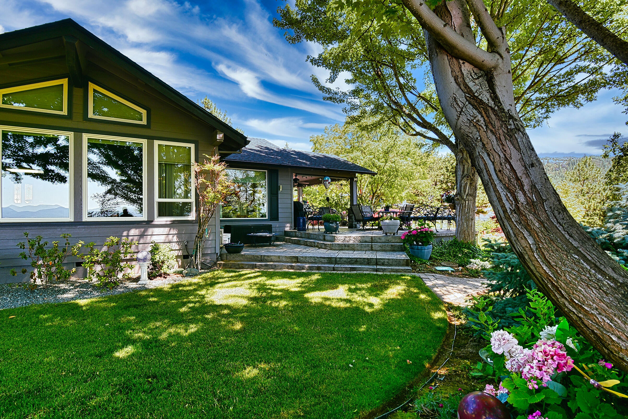 4040 Dry Creek Road Medford, OR 97504 - Photo 1 of 56 DSC_1005
