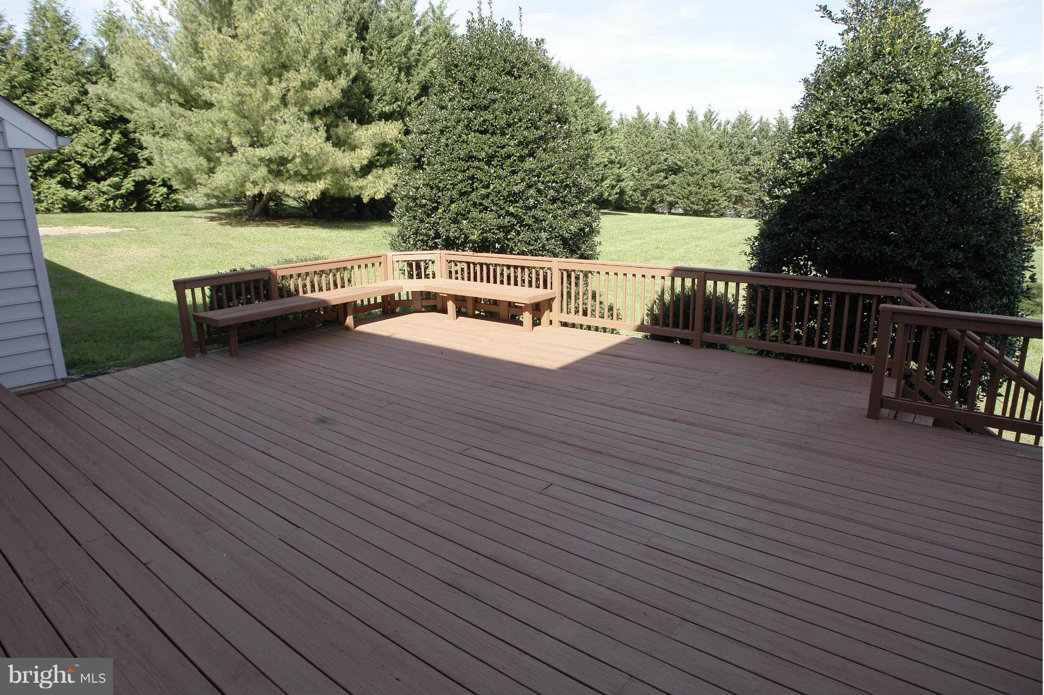 9633 Greenel Road Damascus, MD 20872 - Photo 28 of 30 Enjoy the outdoors on the deck