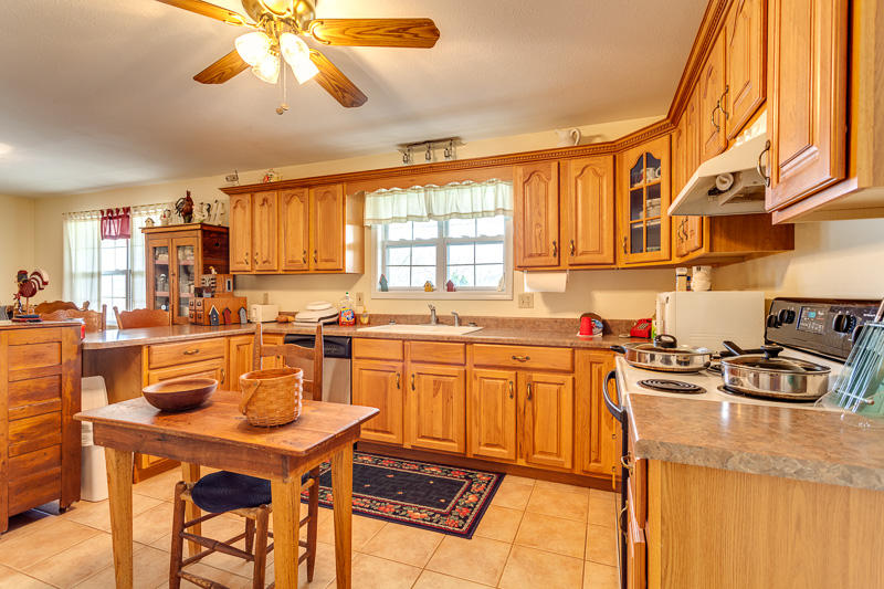 8021 Indian Ridge Road Rutledge, TN 37861 - Photo 14 of 40 014170330-1-8021 Indian gapRDRUTLEDGETN-