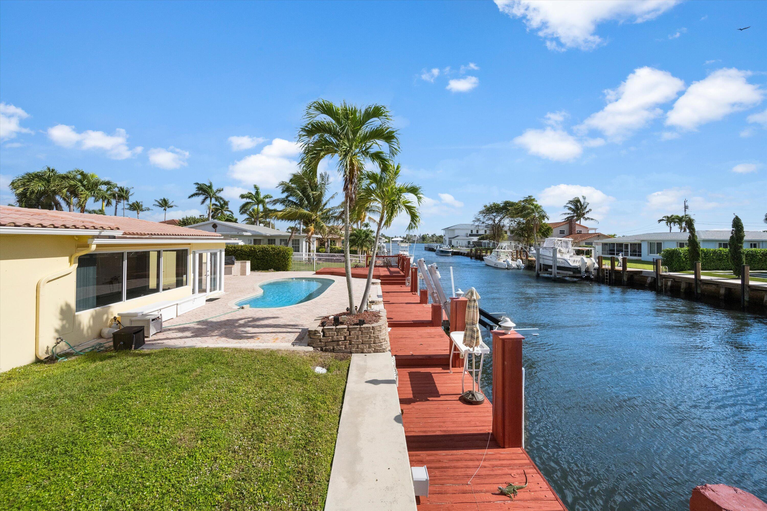 161 Neptune Drive Hypoluxo, FL 33462 - Photo 16 of 31 161 Neptune Yard2