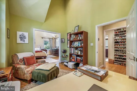 $1,490,000 | 6 Old Stage Court, Rockville, MD 20852