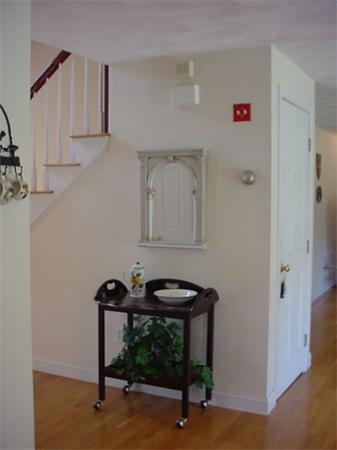 204 Rowley Bridge Road Topsfield, MA 01983 - Photo 3 of 21 Gallery Image 3