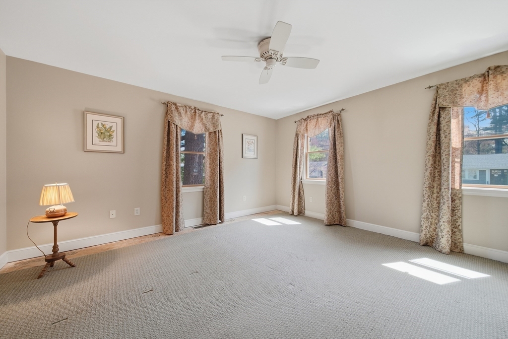 19 Peter Road North Reading, MA 01864 - Photo 16 of 42 Gallery Image 16
