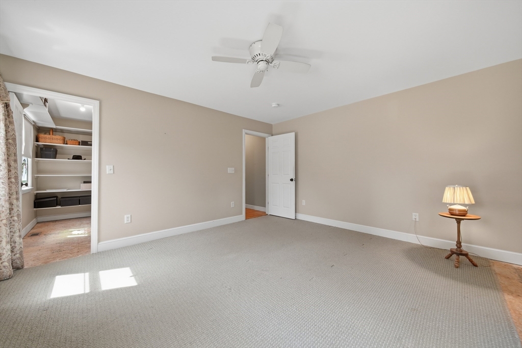 19 Peter Road North Reading, MA 01864 - Photo 17 of 42 Gallery Image 17