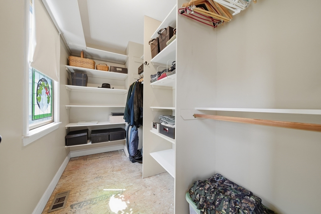 19 Peter Road North Reading, MA 01864 - Photo 18 of 42 Gallery Image 18