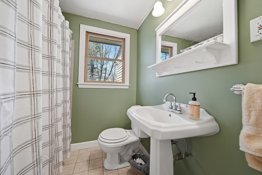 19 Peter Road North Reading, MA 01864 - Photo 33 of 42 Gallery Image 33