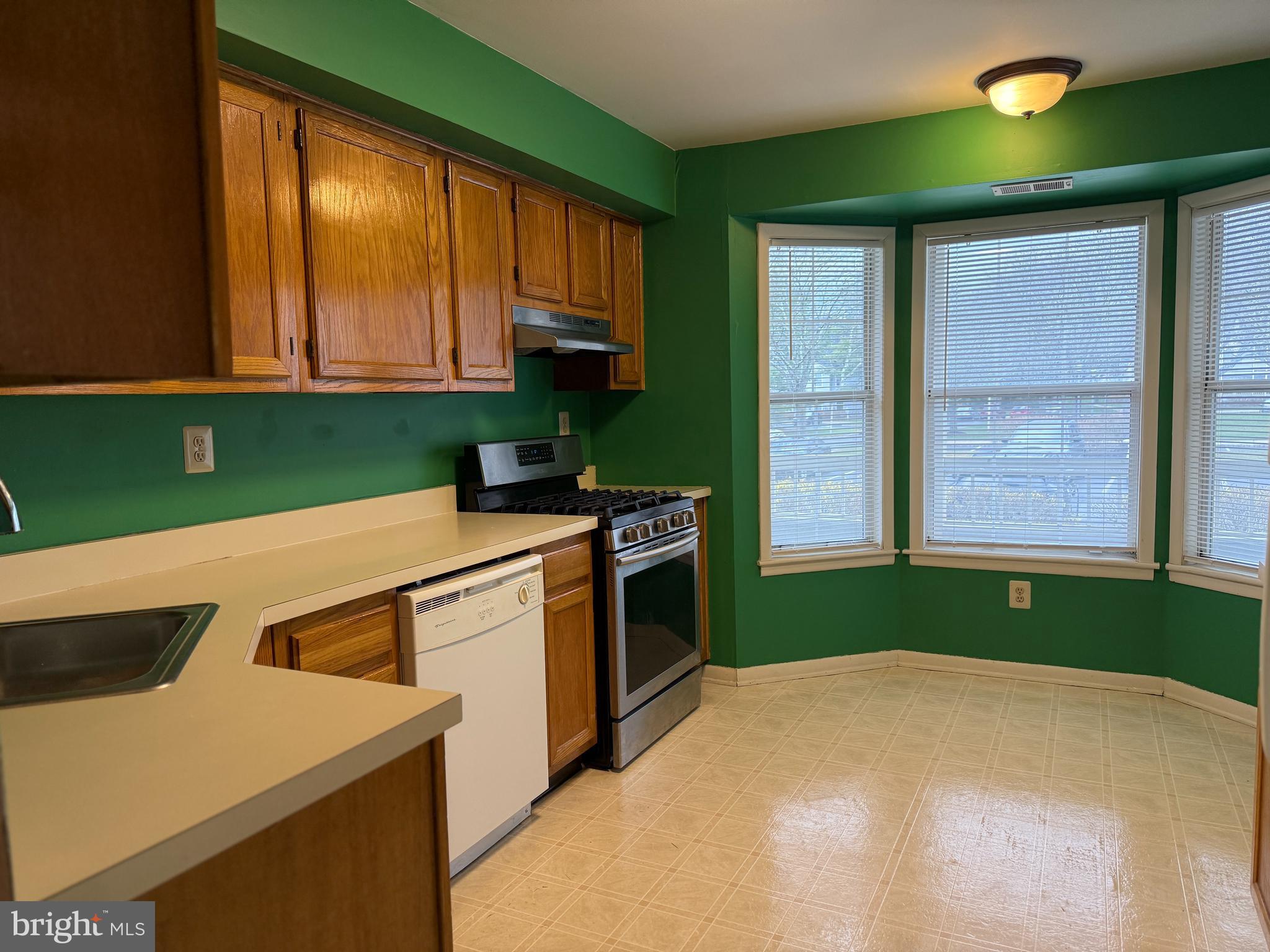 115 Federal Court, Unit 4 Princeton, NJ 08540 - Photo 4 of 15