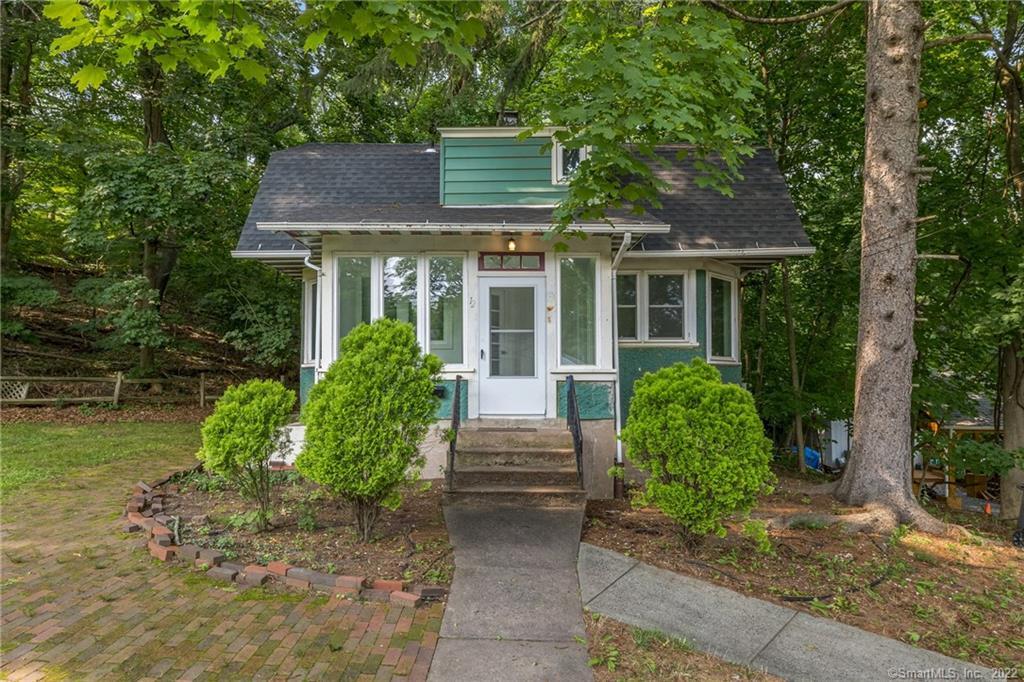 120 Seneca Road New Haven, CT 06515 - Photo 1 of 1