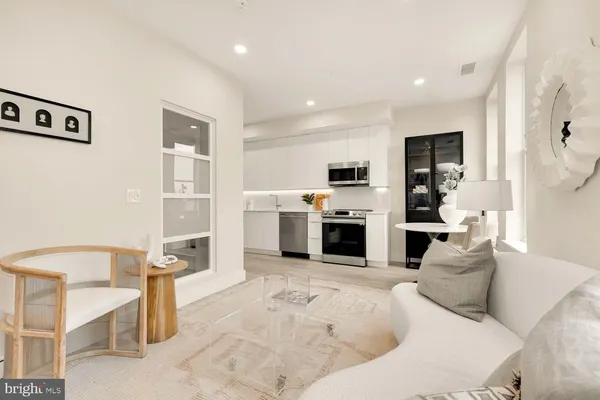 $1,900 | 2005 11th Street Northwest, Washington, DC 20001