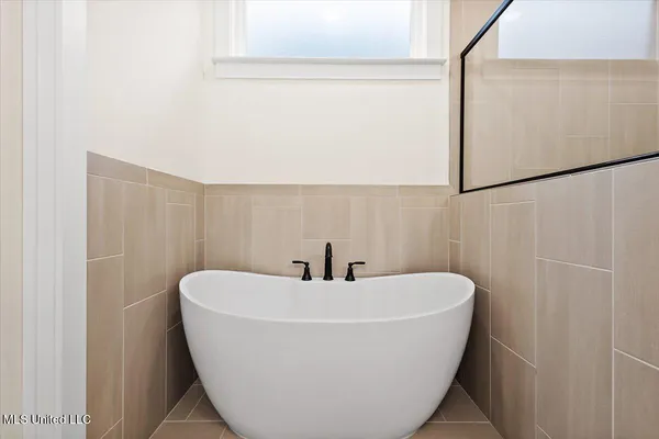 $329,900 | 779 Quitman Court West, Nesbit, MS 38651