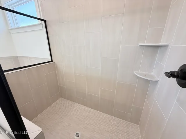 $329,900 | 779 Quitman Court West, Nesbit, MS 38651