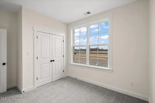 $329,900 | 779 Quitman Court West, Nesbit, MS 38651