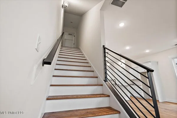 $329,900 | 779 Quitman Court West, Nesbit, MS 38651