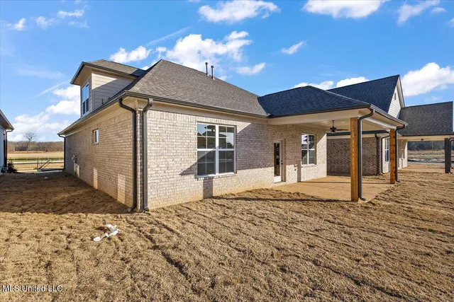 $329,900 | 779 Quitman Court West, Nesbit, MS 38651