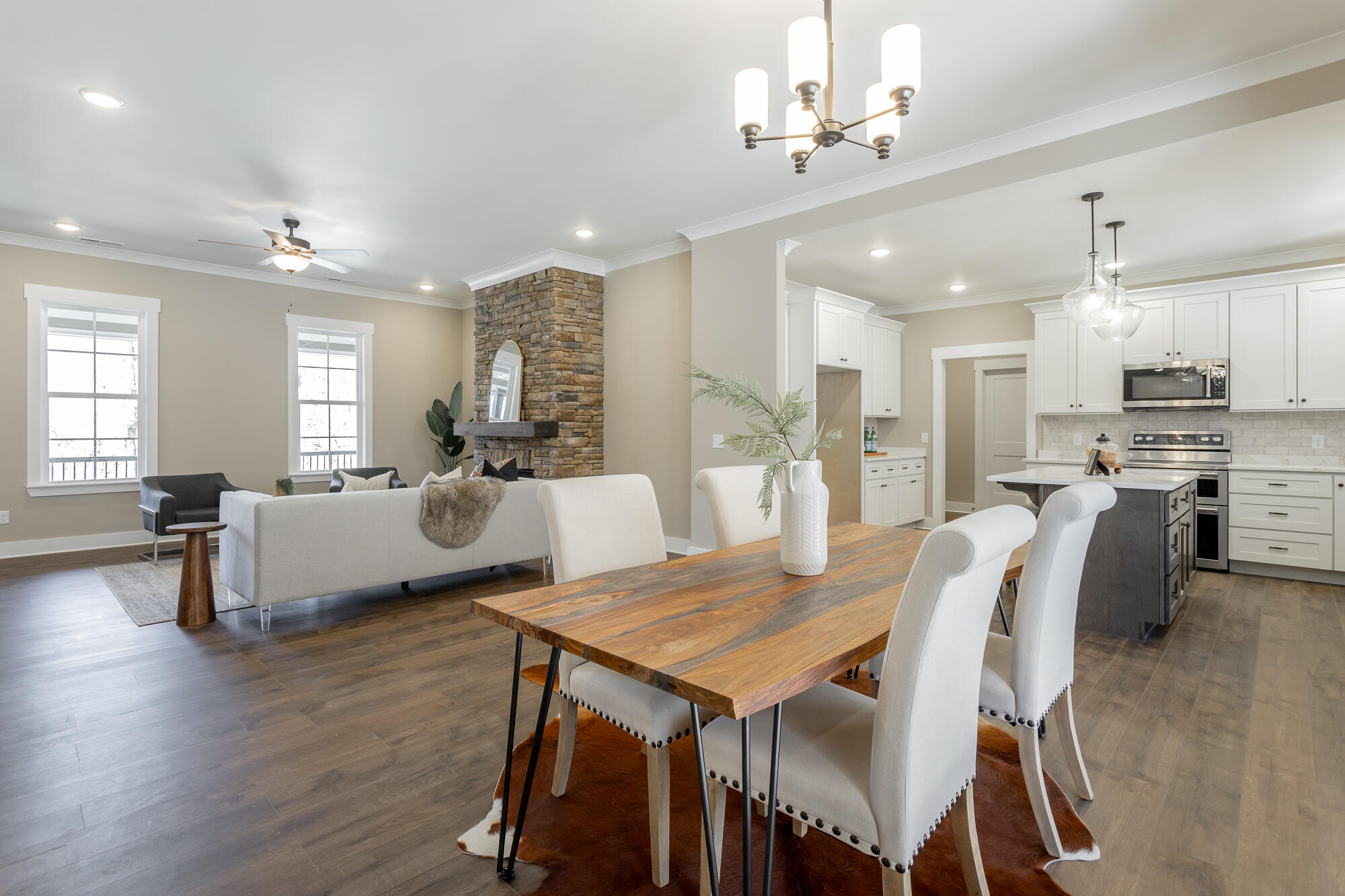11582 Armstrong Road Soddy Daisy, TN 37379 - Photo 8 of 36 Eat-in Kitchen