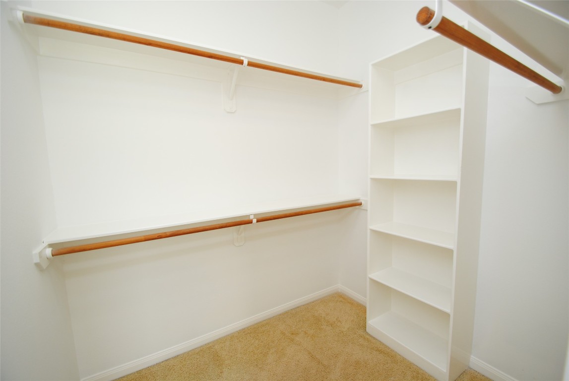 13409 Garden Spring Court Rosharon, TX 77583 - Photo 21 of 38 Walk in Primary Closet