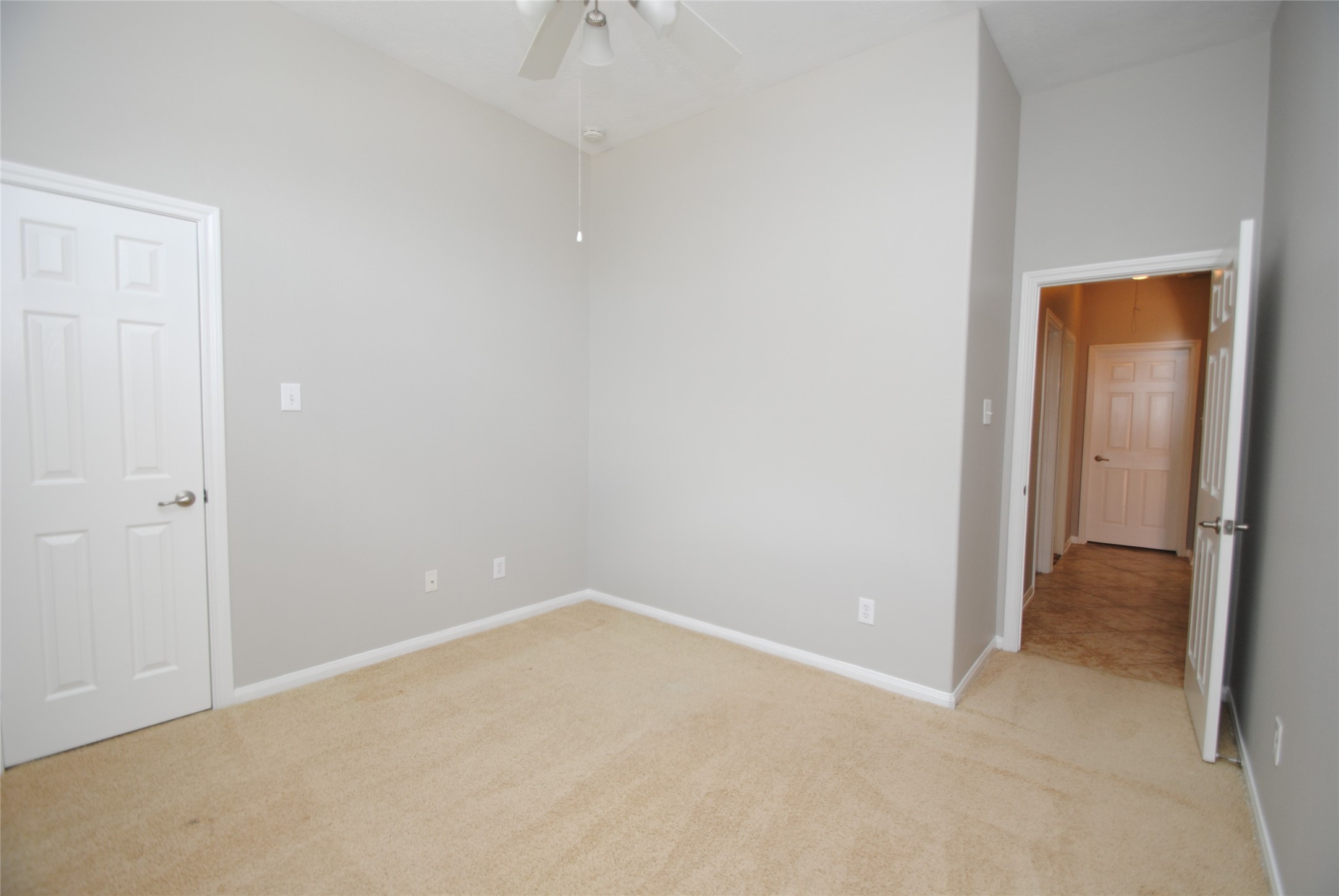 13409 Garden Spring Court Rosharon, TX 77583 - Photo 27 of 38 a view of an empty room