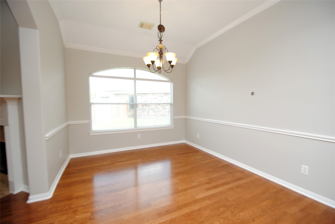 13409 Garden Spring Court Rosharon, TX 77583 - Photo 5 of 38