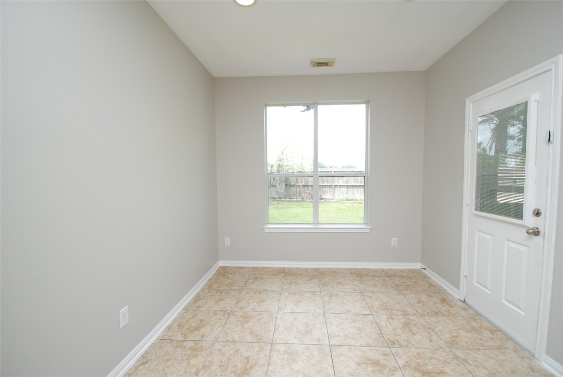 13409 Garden Spring Court Rosharon, TX 77583 - Photo 10 of 38 Breakfast Area