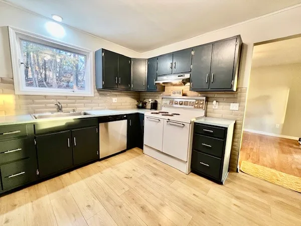 $286,900 | 4 Courtly Circle, Owego, NY 13827