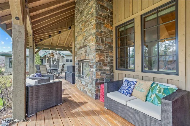 $1,219,000 | 509 Becker Lane, Dover, ID 83825