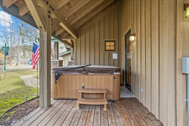 $1,219,000 | 509 Becker Lane, Dover, ID 83825