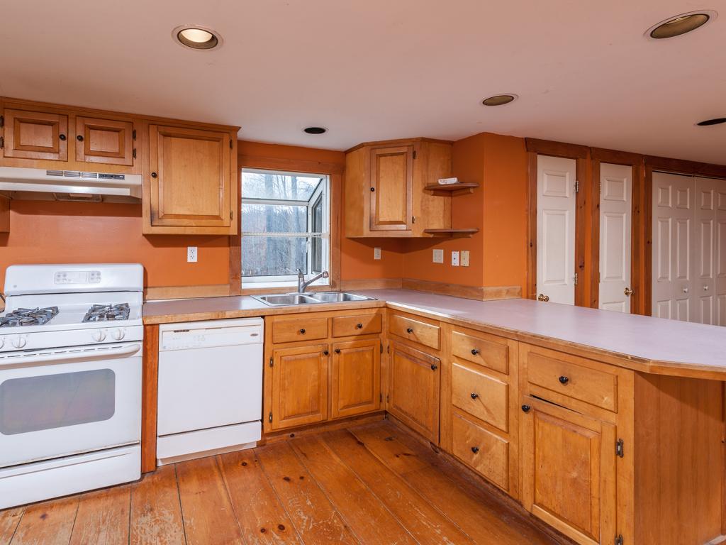 15 Payne Road Kittery, ME 03905 - Photo 3 of 34