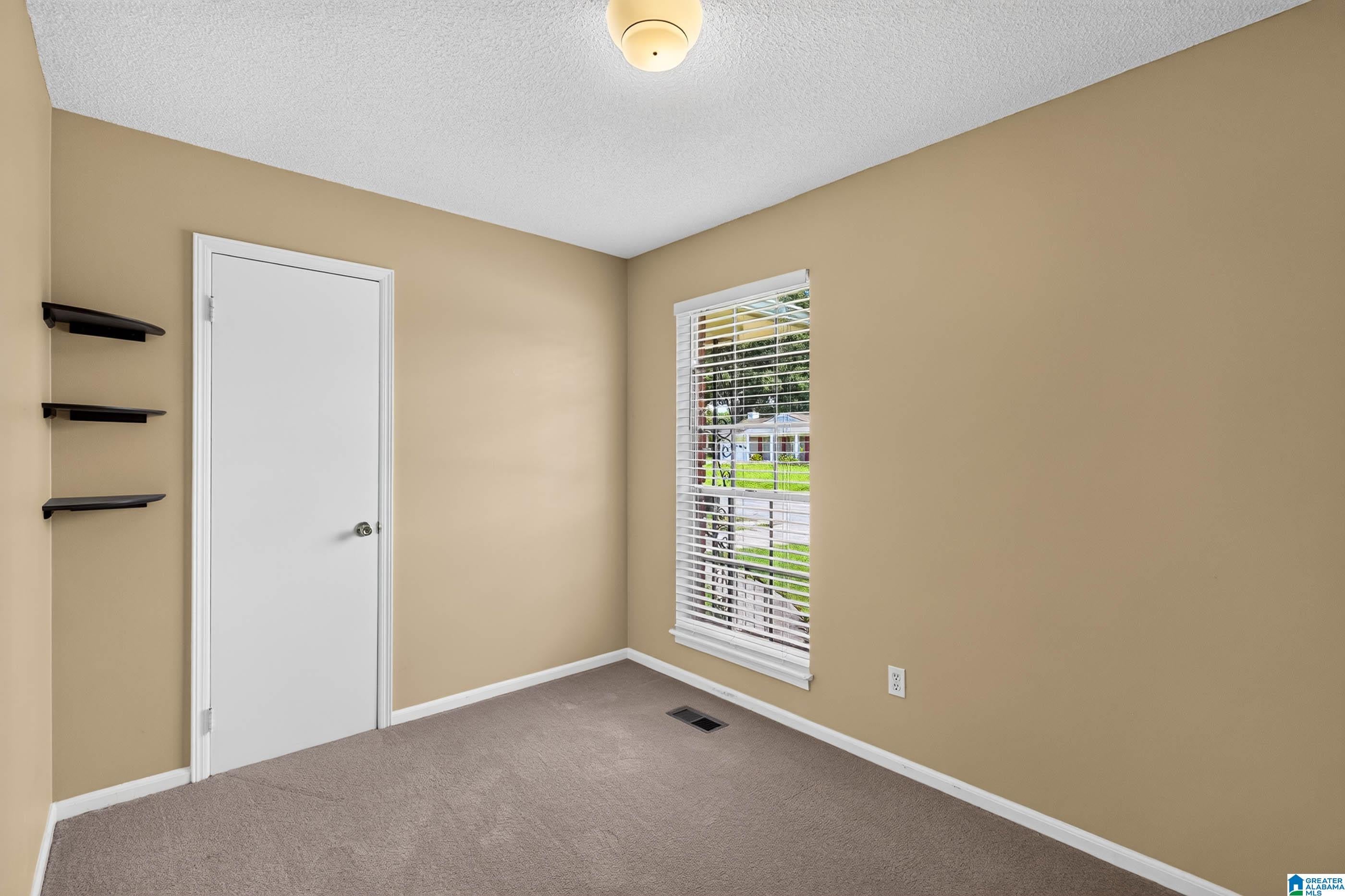 504 Overhill Road Pelham, AL 35124 - Photo 14 of 23 Gallery Image 14