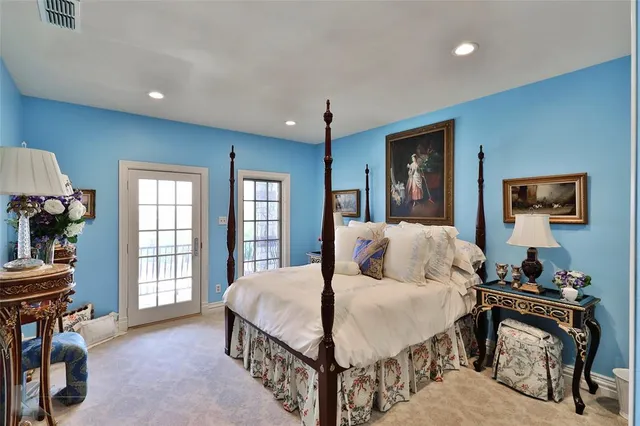 a view of an entryway