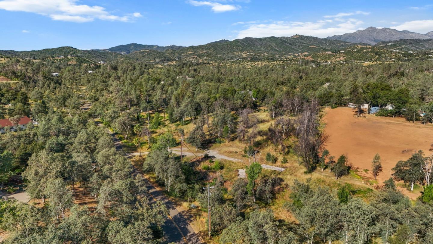 16416 Lower Springs Road Redding, CA 96001 - Photo 11 of 22 Gallery Image 11