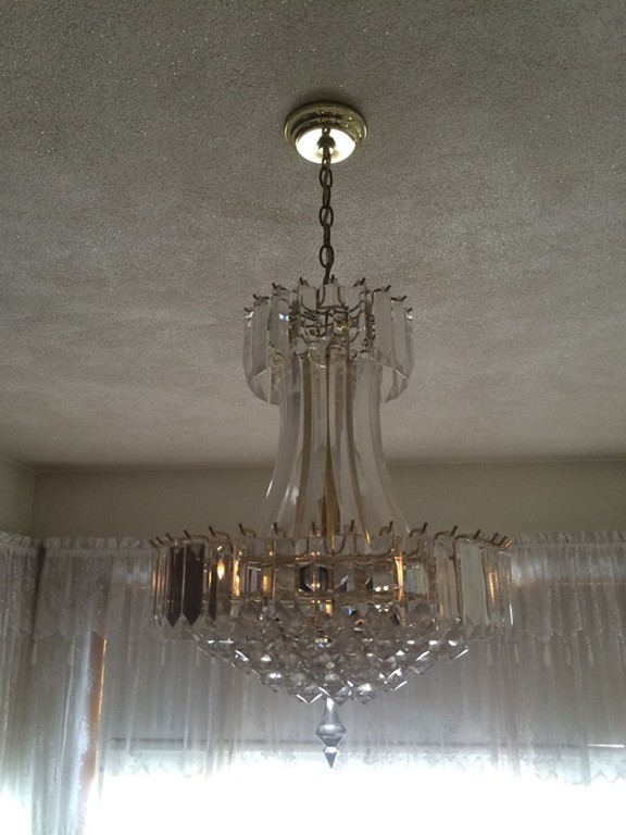 21 Beach Road Revere, MA 02151 - Photo 21 of 21 a vase of flowers sitting on a table