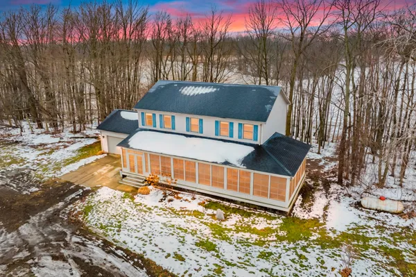 $764,000 | 1500 Sanford Lane, Buchanan, MI 49107