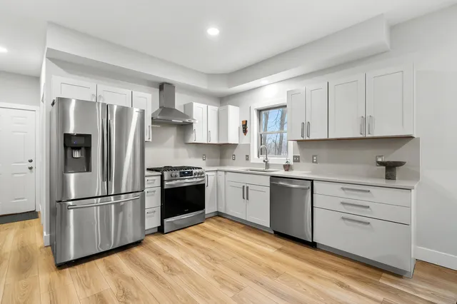 $790,000 | 1500 Sanford Lane, Buchanan, MI 49107