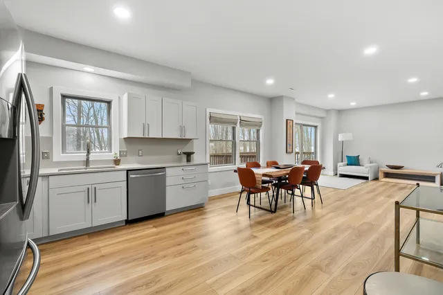 $790,000 | 1500 Sanford Lane, Buchanan, MI 49107